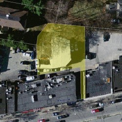 749 Beacon St, Newton MA 02459-1971 aerial view