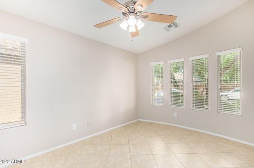 24216 27 Pl, Phoenix AZ 85016-7443 exterior