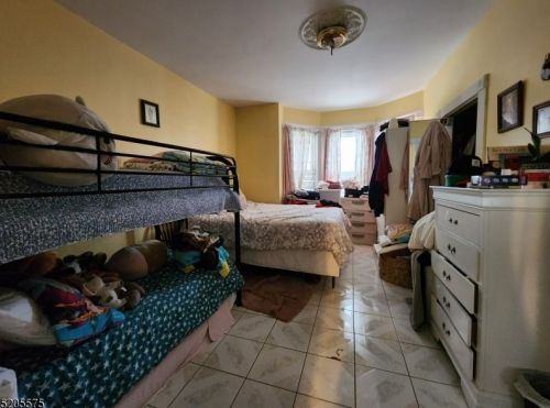 230 Belleville Ave, Belleville NJ 07109-1616 exterior