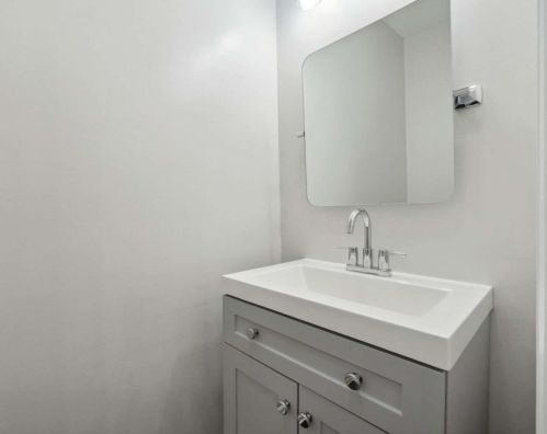 2022 Deren Way, Atlanta GA  30345-3710 exterior