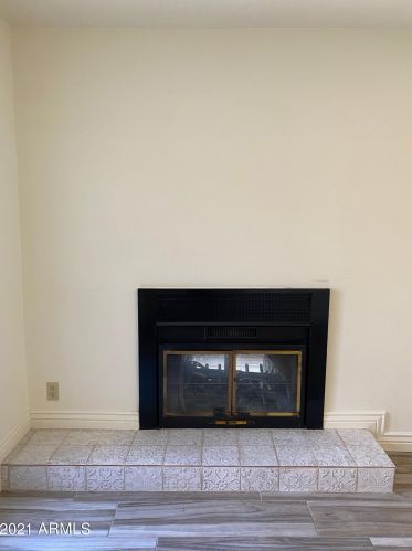 3830 Crittenden Ln, Phoenix AZ  85019-4012 exterior