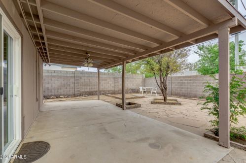 1123 El Camino Dr, Phoenix AZ 85051-4628 exterior