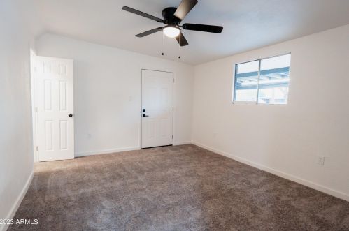 3937 Cypress St, Phoenix AZ 85006-1726 exterior