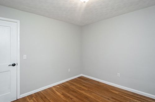 65 Flagg St, Worcester MA  01602-1452 exterior