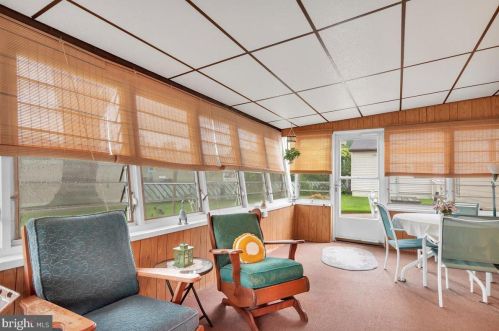 228 Somerset Rd, West Deptford NJ 08096-6066 exterior