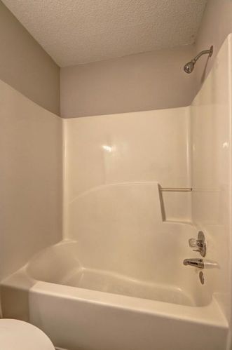 254 Hillandale Dr, Stockbridge GA 30281-3048 exterior