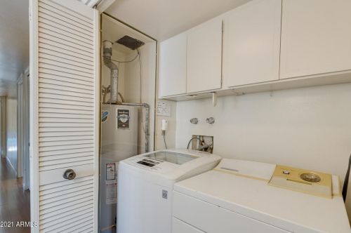 8039 6 Pl, Phoenix AZ 85024-1000 exterior