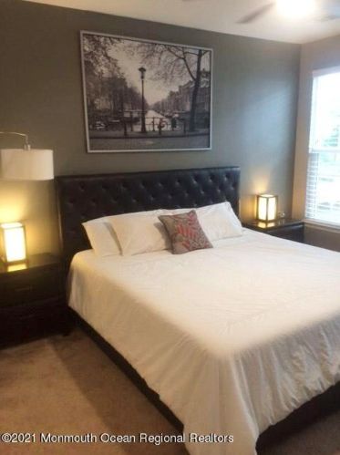 28 Kyle Dr, Tinton Falls NJ 07712-7535 exterior