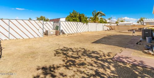 424 Charleston Ave, Phoenix AZ  85022-1529 exterior