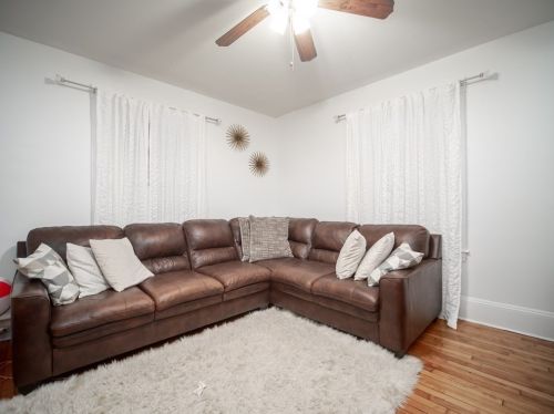 1025 Pleasant St, Weymouth MA 02189-2515 exterior