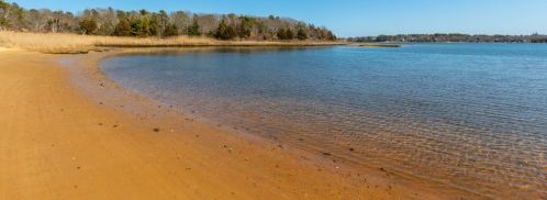 33 Buzzards Bay Dr, Plymouth, MA 02360-5621