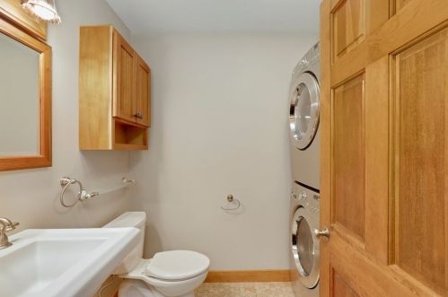 7 Apple Ridge Rd, Sutton MA  01590-2977 exterior