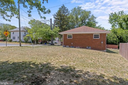 213 Berkley Rd, West Deptford NJ 08066-1503 exterior