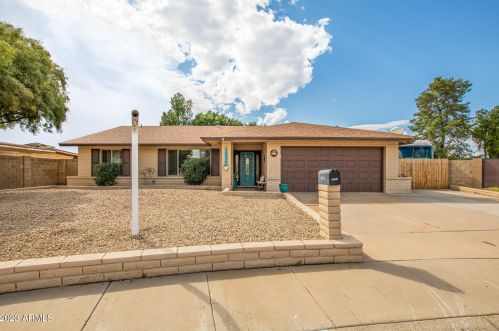 16310 35th Dr, Phoenix, AZ 85053-2918