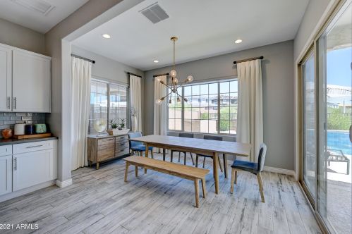 22029 33 Pl, Phoenix AZ 85018 exterior