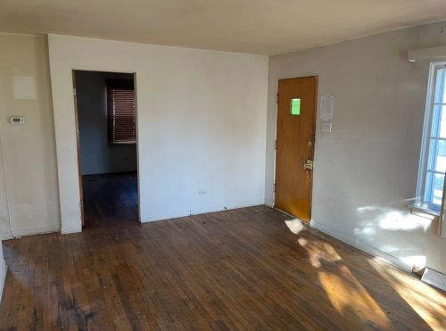 4530 Maple Ave, Forest View, IL 60402-4256