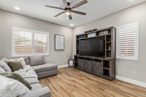 21844 40th Pl, Phoenix AZ  85050-7225 exterior