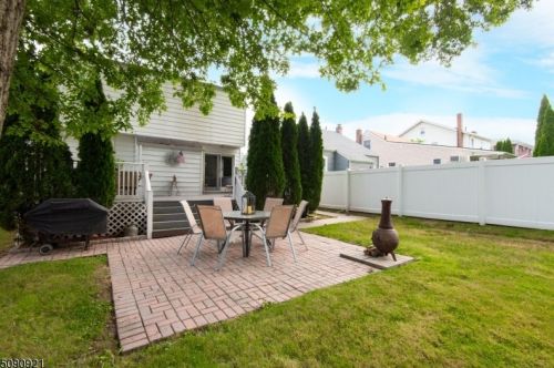 37 Dawson St, Belleville NJ 07109-1709 exterior