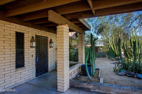 1945 Campo Bello Dr, Phoenix AZ 85032-2051 exterior