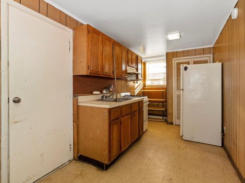 110 Sussex St, East Newark NJ 07029-2121 exterior