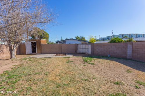 4221 27th St, Phoenix AZ 85016-5703 exterior