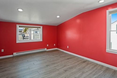 19 Mary St, New Bedford MA 02745-5523 exterior