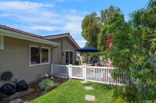 24 Whistling Swan, Irvine CA 92604-4527 exterior