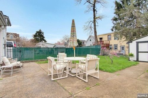 16 Argyle Pl, Kearny NJ  07032-2705 exterior