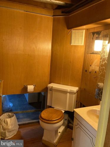 124 Military Dr, West Deptford NJ 08063-1507 exterior