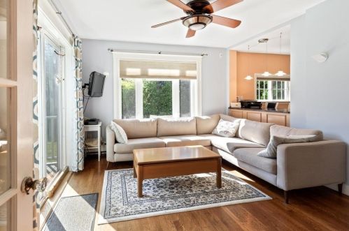 99 Hancock St, Newton MA 02466-2218 exterior