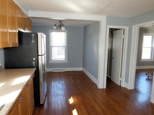 35 Tyngsboro Rd, Dracut, MA 01826-2939