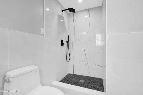 6 Afton Rd, Jackson Twp NJ 08527-3131 exterior