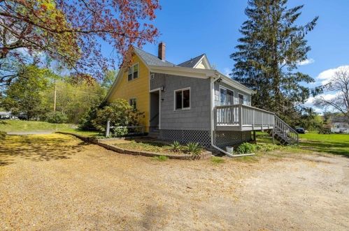 383 Main St, East Brookfield, MA 01515-1703