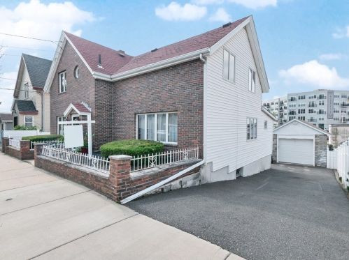 235 Chelsea St, Everett, MA 02149-4807