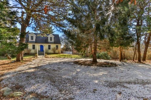 360 Windjammer Ln, Eastham MA 02642-3436 exterior