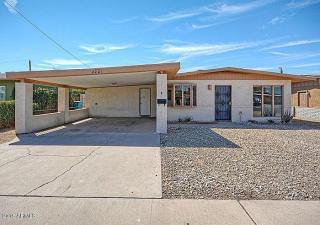 2221 Lupine Ave, Phoenix AZ  85028-2322 exterior