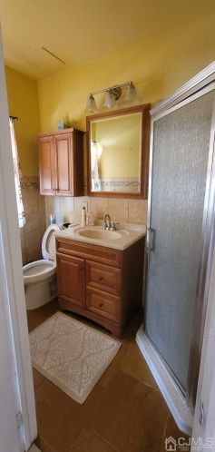 48 Chrome Ave, Carteret NJ  07008-3402 exterior