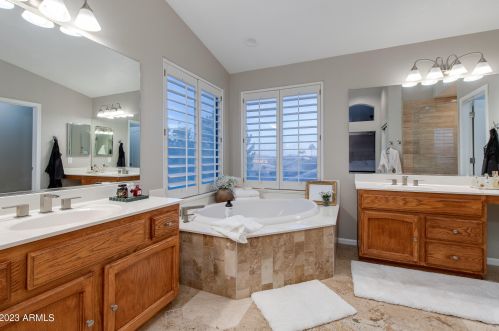 14025 44th St, Phoenix AZ  85032-5444 exterior