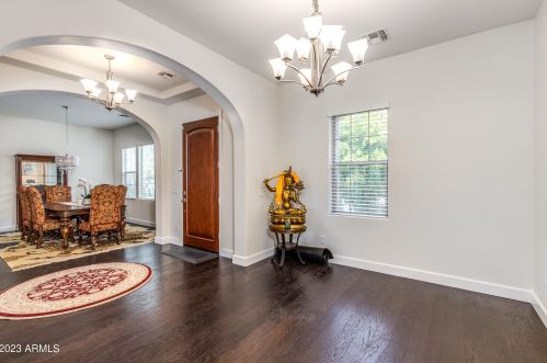 2923 Constance Way, Phoenix AZ 85042-7224 exterior