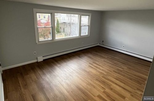 87 Bergen Ave, Kearny NJ  07032-2003 exterior