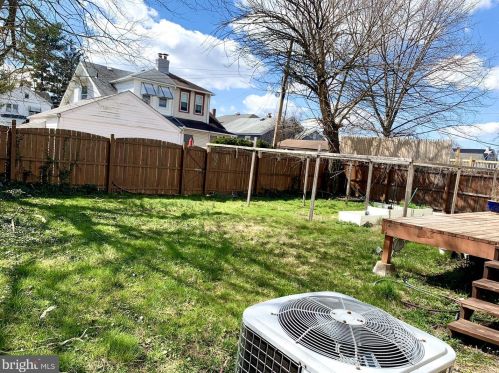 729 Schiller Ave, Trenton NJ 08610-6029 exterior