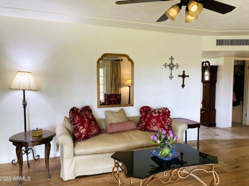 4721 Clarendon Ave, Phoenix AZ  85018-6015 exterior