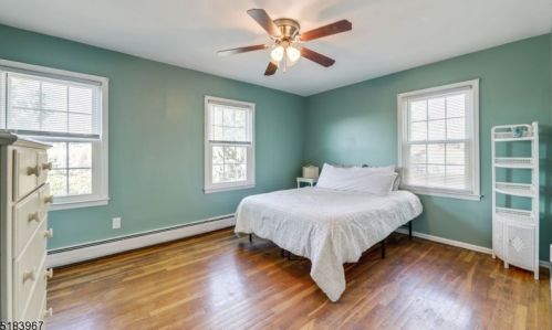 4 Pheasant Ln, Milford NJ  08848-1554 exterior