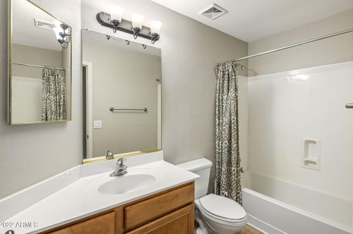 2440 Blue Sky Dr, Phoenix AZ  85085-4761 exterior