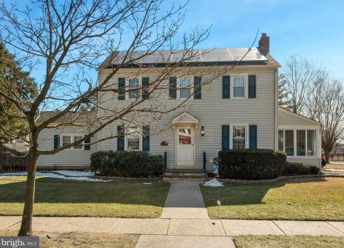 401 1st Ave, Haddon Heights, NJ 08035-1403