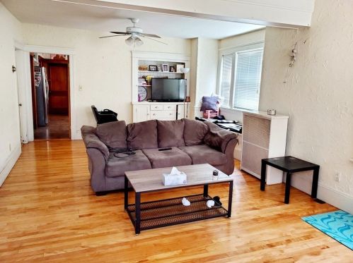 47 Sterling St, Worcester MA 01610-2146 exterior