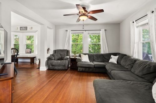 2054 Beacon St, Newton MA 02468-1445 exterior