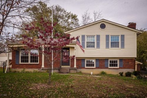 12525 Echo Bridge Rd, Louisville, KY 40243-2125