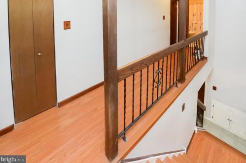 534 Elberne Ave, West Deptford NJ 08093-1716 exterior