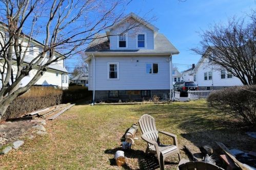 132 Elm Ave, Quincy MA 02170-2939 exterior